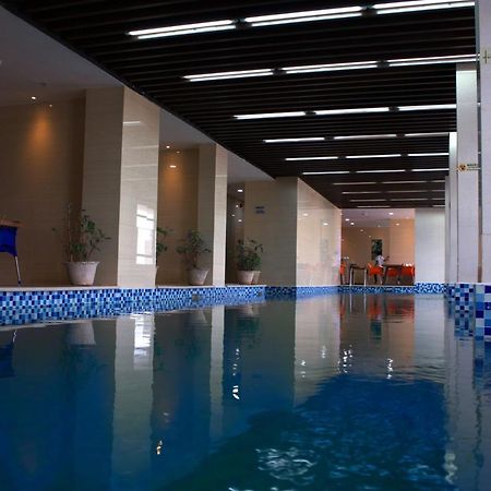 Lark Hotel Dar es Salaam Bagian luar foto