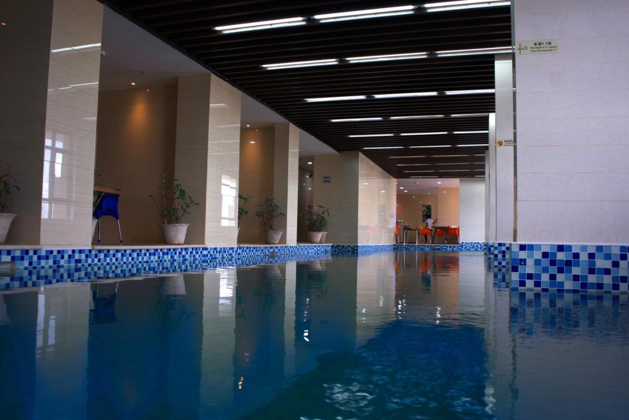 Lark Hotel Dar es Salaam Bagian luar foto