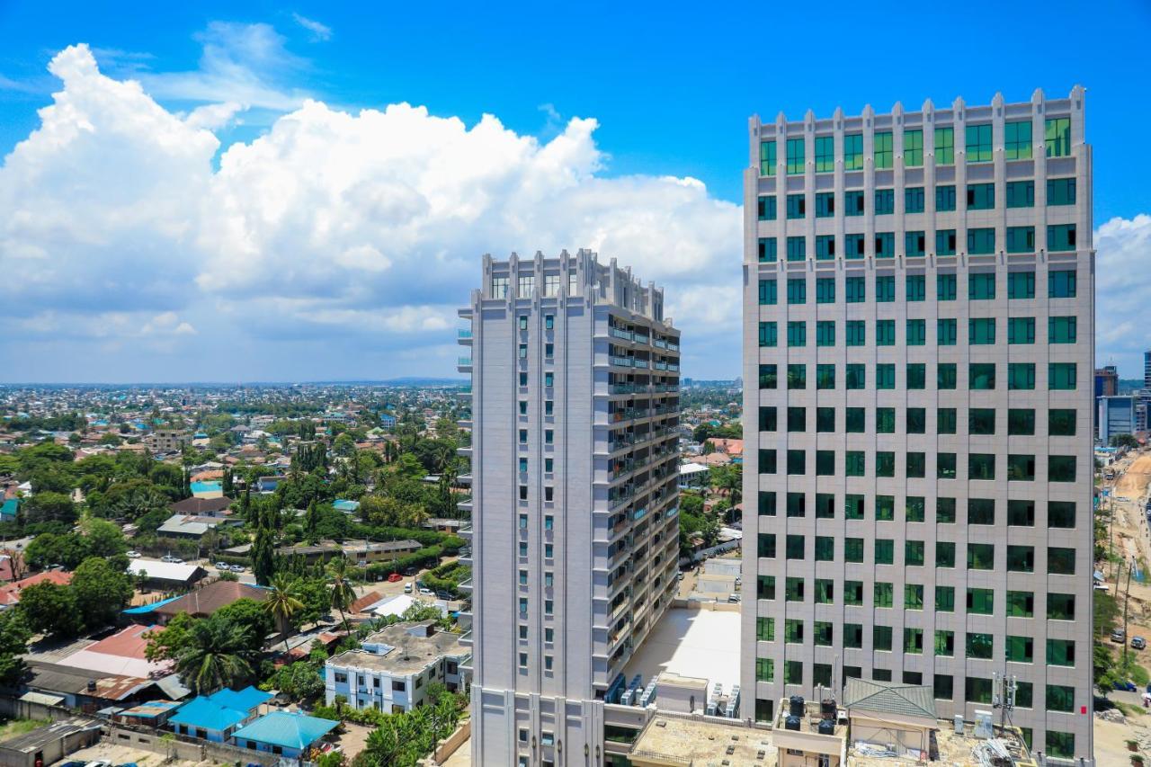 Lark Hotel Dar es Salaam Bagian luar foto