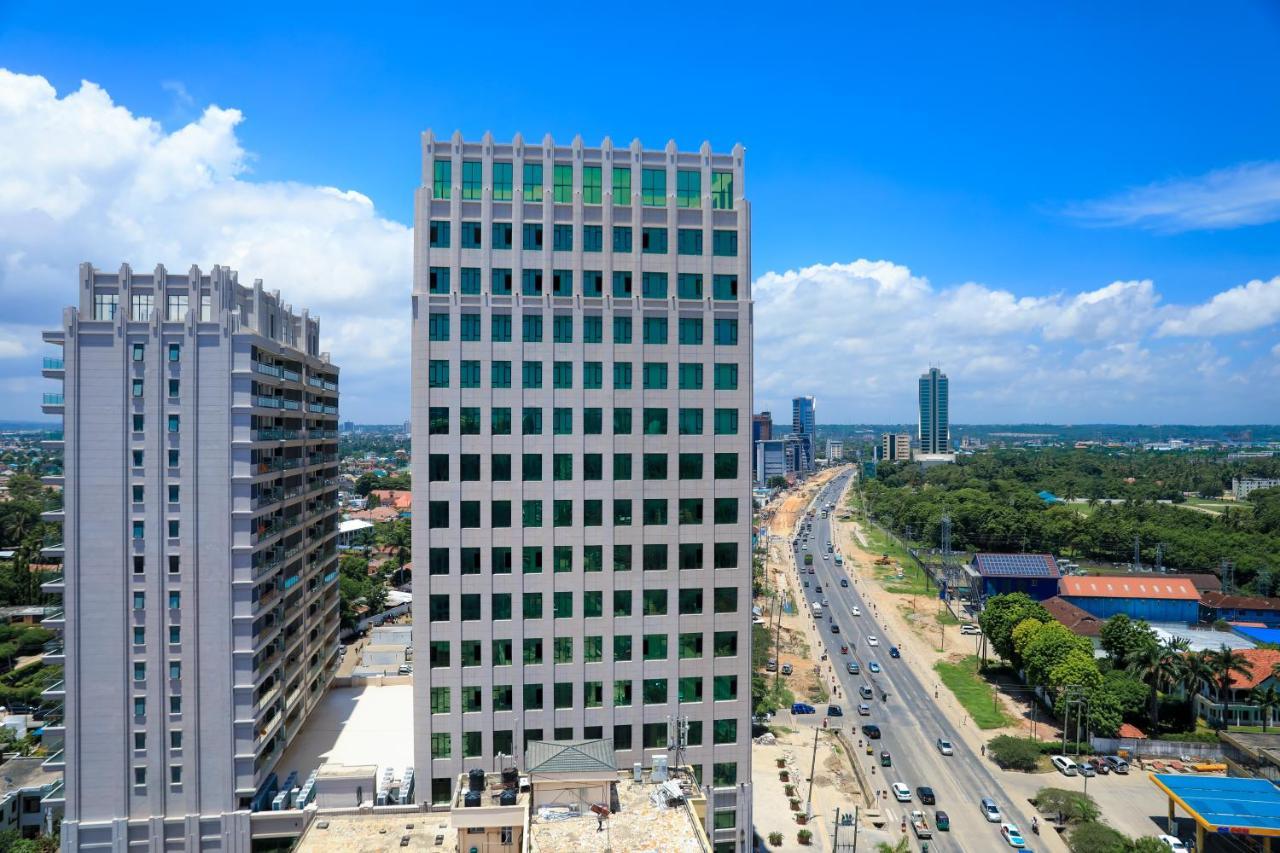 Lark Hotel Dar es Salaam Bagian luar foto
