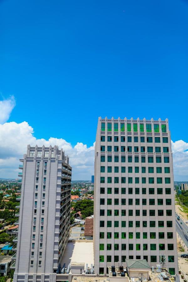 Lark Hotel Dar es Salaam Bagian luar foto