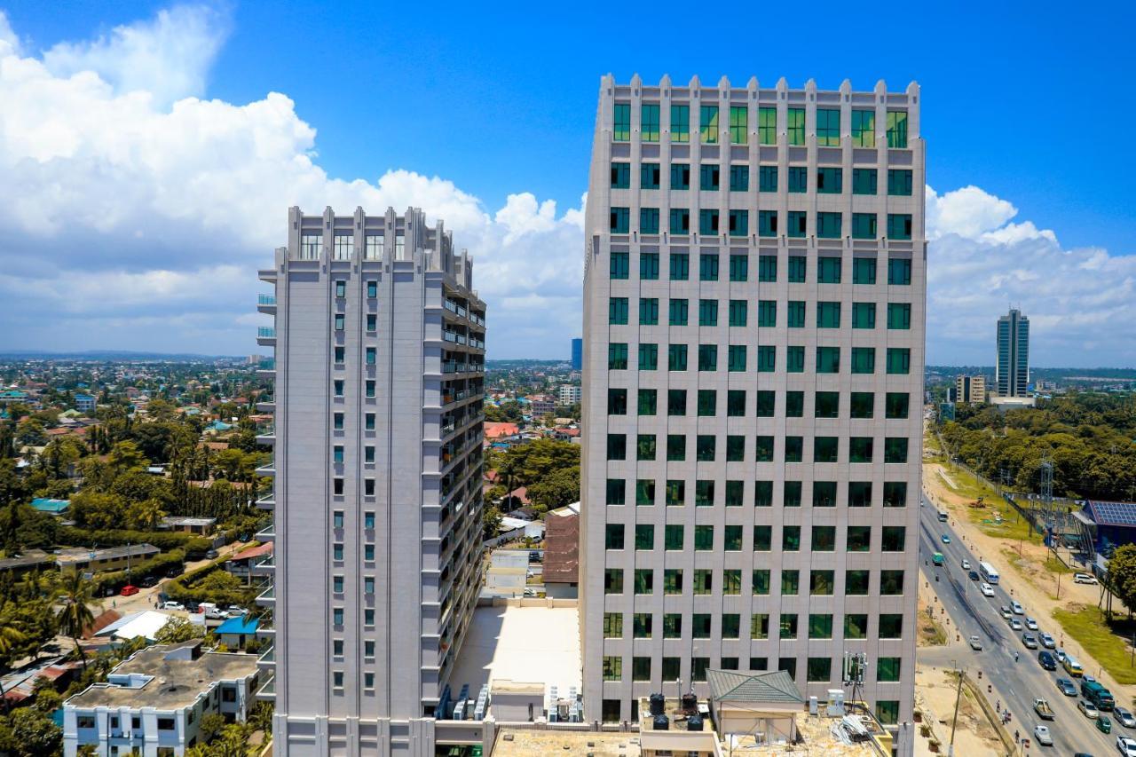 Lark Hotel Dar es Salaam Bagian luar foto